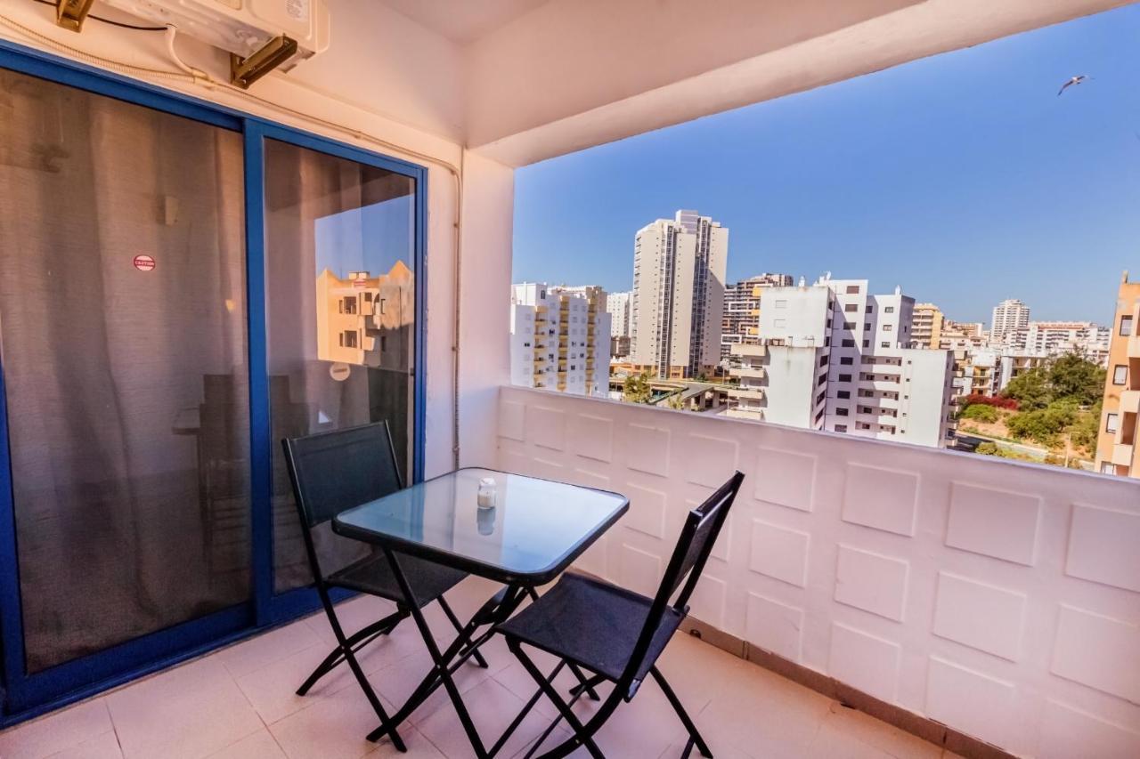 Apartment In Praia Da Rocha With A-C, Terrace In Portimao Exterior photo