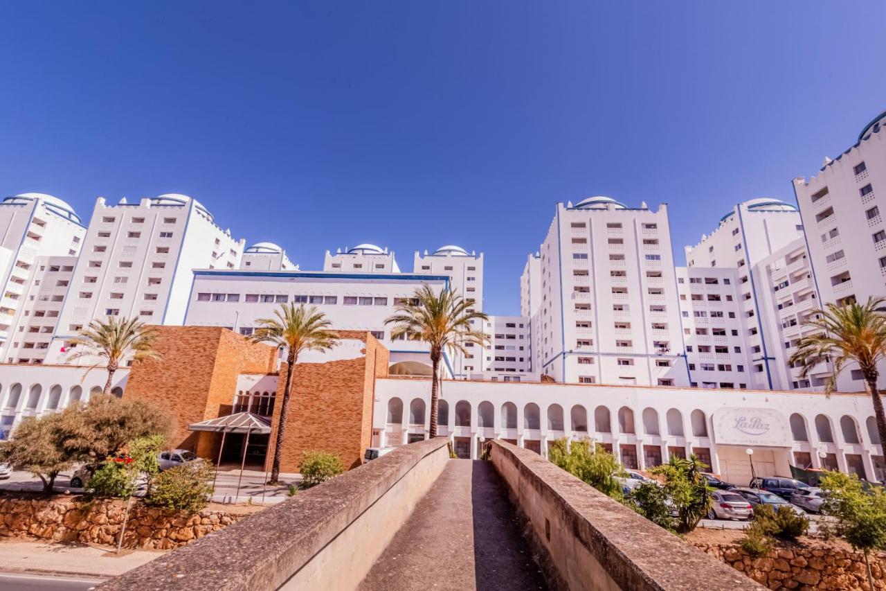 Apartment In Praia Da Rocha With A-C, Terrace In Portimao Exterior photo
