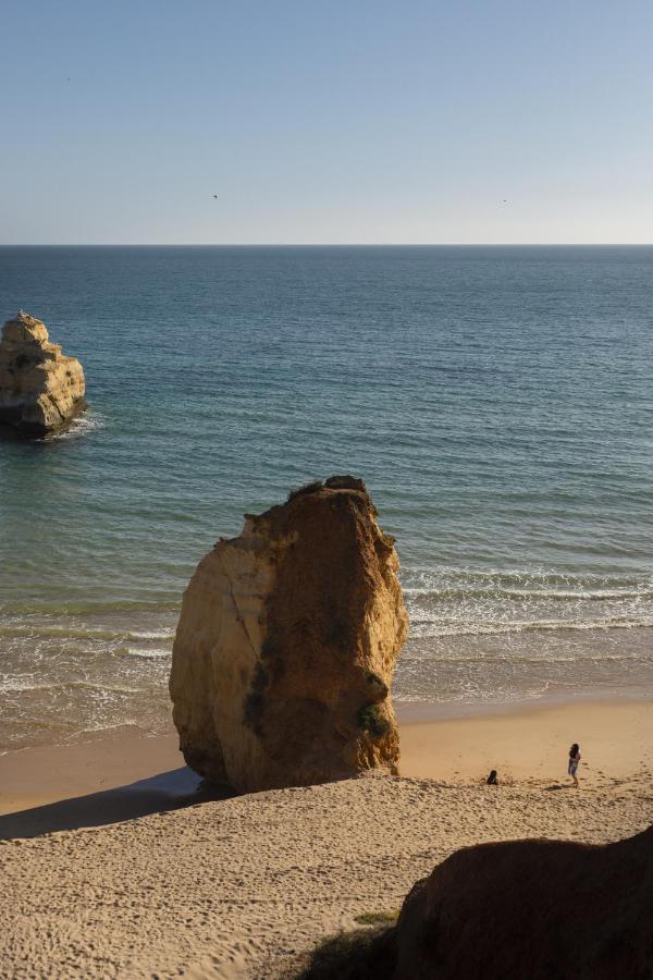 Apartment In Praia Da Rocha With A-C, Terrace In Portimao Exterior photo